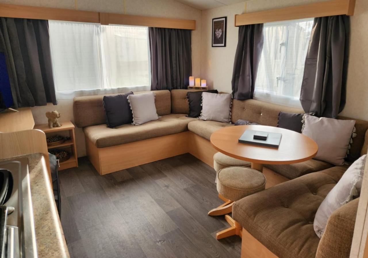 Comfy Caravan On Marine Park 호텔 릴 외부 사진