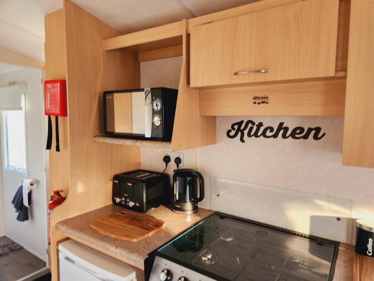 Comfy Caravan On Marine Park 호텔 릴 외부 사진