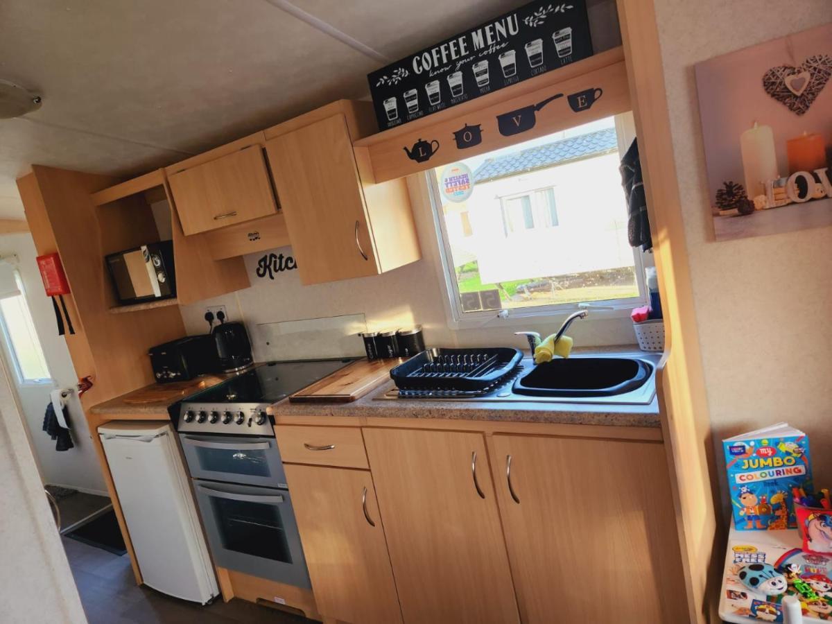 Comfy Caravan On Marine Park 호텔 릴 외부 사진